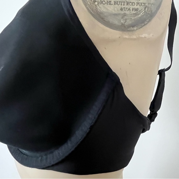 Victorias Secret x Skims Black Underwire Bra - Picture 3 of 6